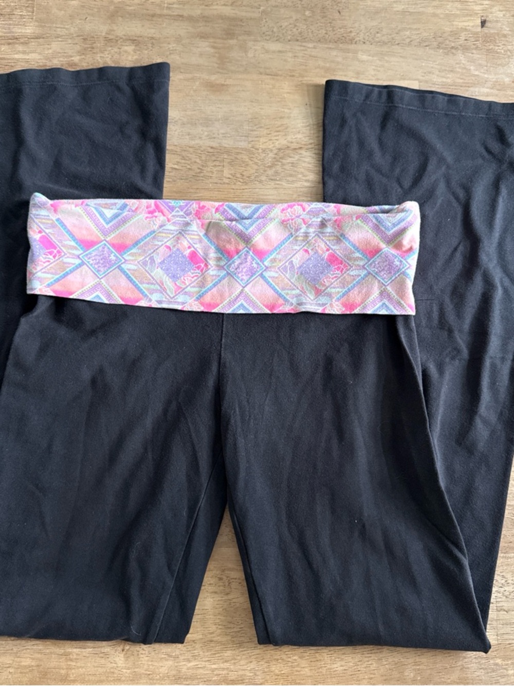 Victoria's Secret Black Leggings with Pink and Purple Fold-Over Waistband y2k